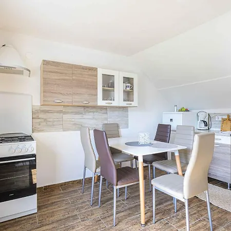 Appartement In 34590
