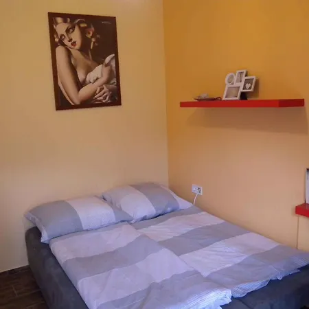 In 34590 Balatongyörök